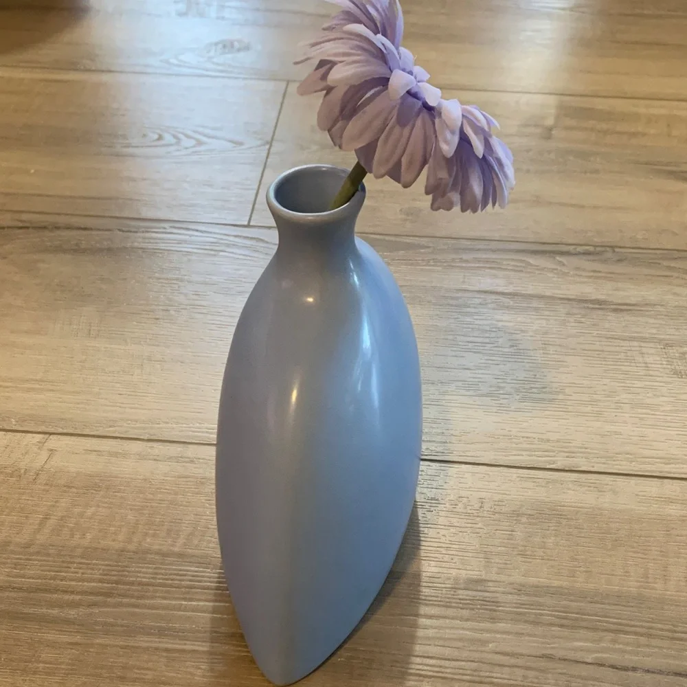 Baby Blue Modern Vase with removable Purple Daisy